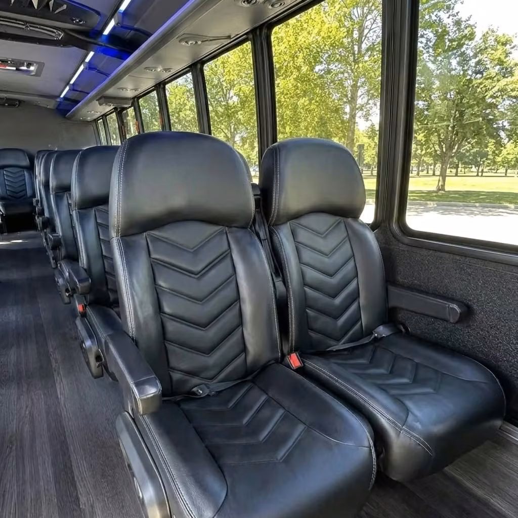 kenosha 28 passenger minibus seating