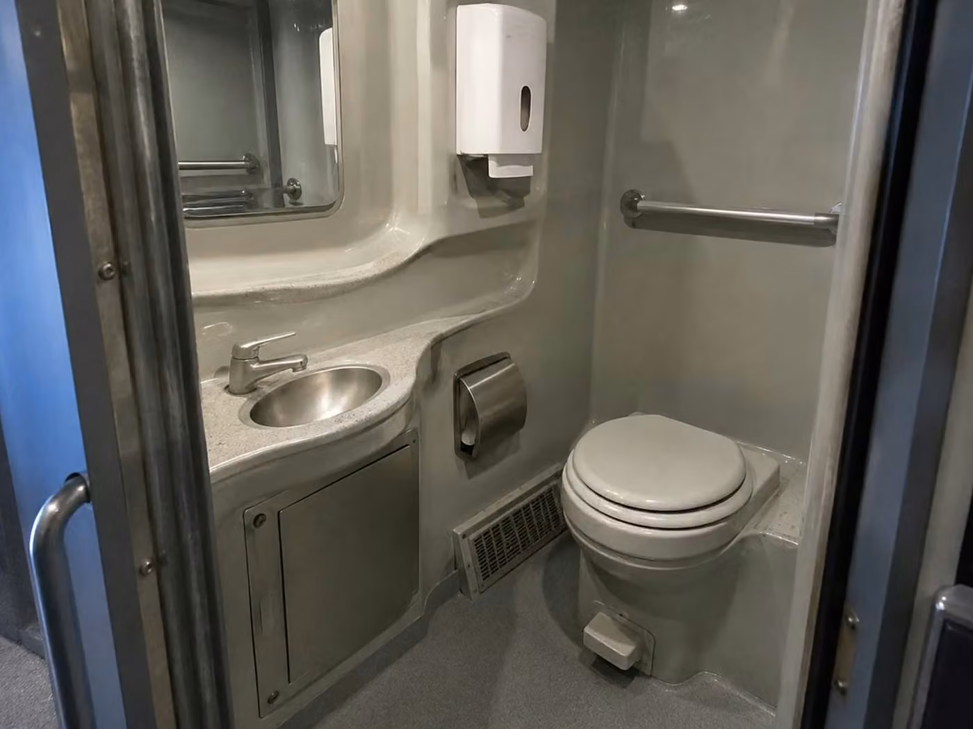 kenosha 56 passenger charter bus onboard restroom