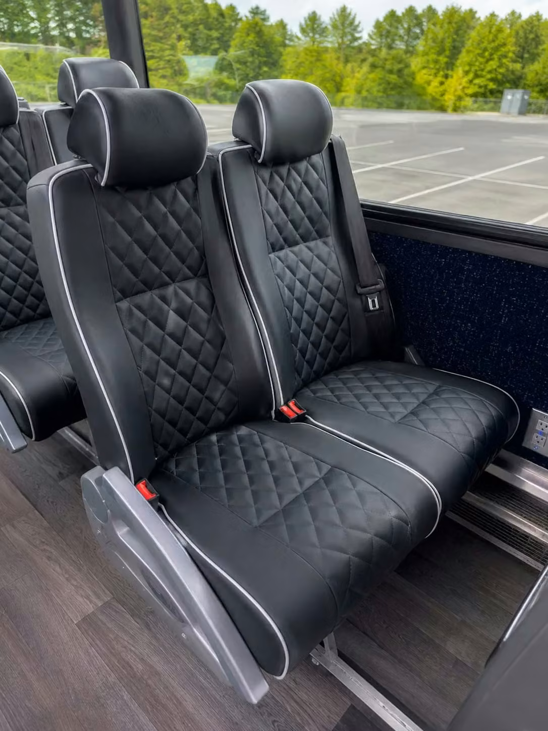 kenosha charter bus reclining seats