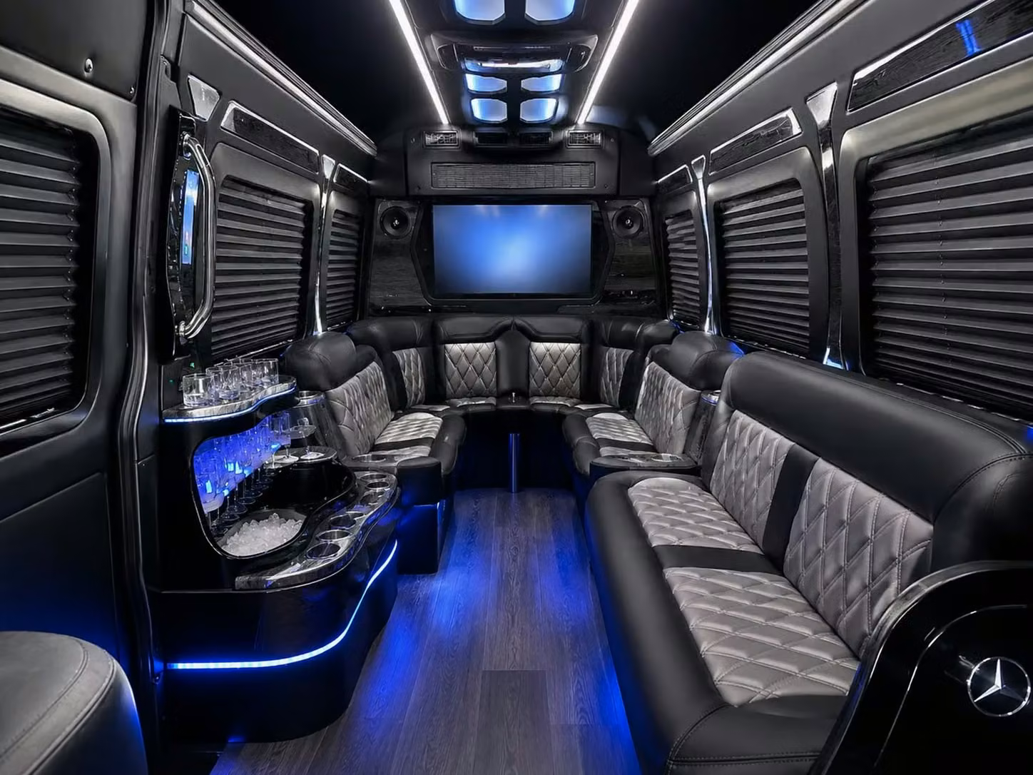 kenosha charter bus rentals for weddings corporate events and more in kenosha