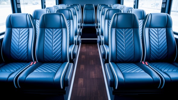 15 passenger minibus rental skokie