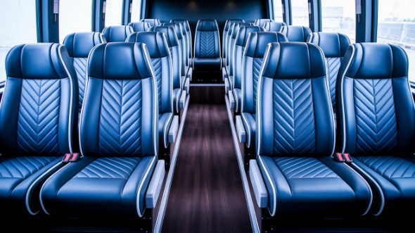 25 passenger minibus rental skokie