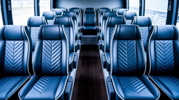 35 passenger minibus rental skokie
